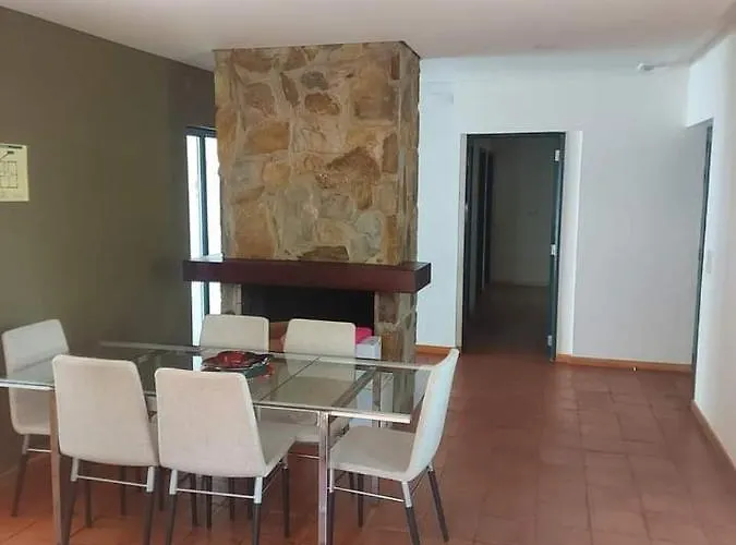 Sobre águas Parque de Campismo Bragança